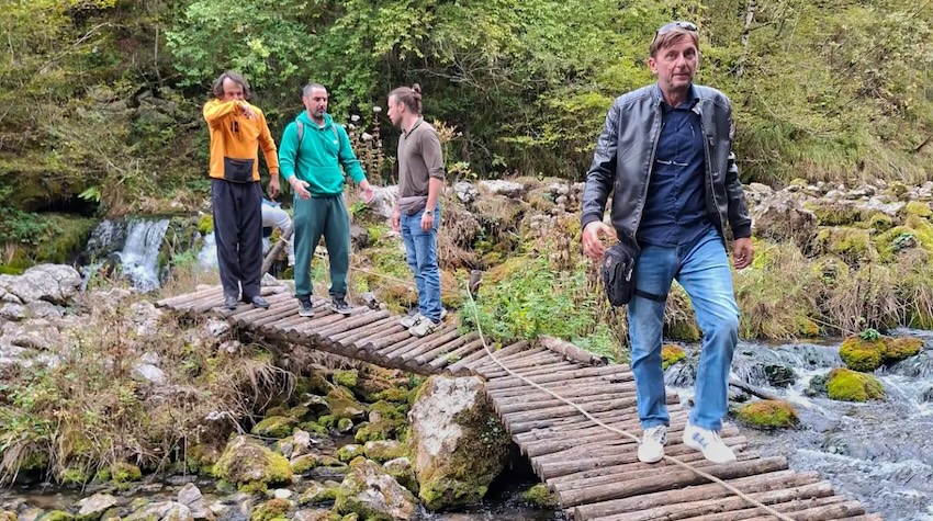 WELL-KNOWN ACTORS ARRIVE IN PECKA AS PREPARATIONS BEGIN FOR FILM “BJESNILO”